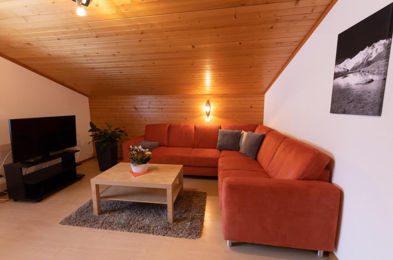 Apartments Saasunia Luaran gambar