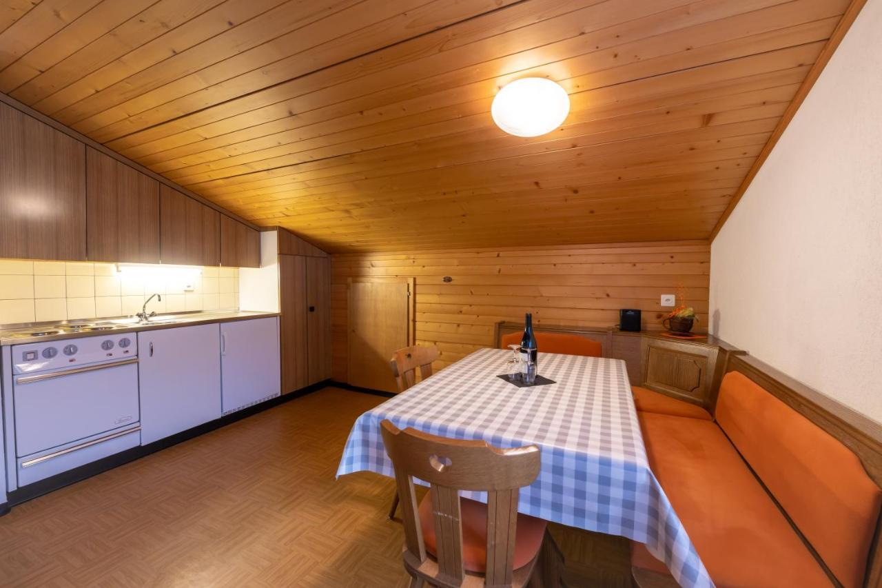 Apartments Saasunia Luaran gambar